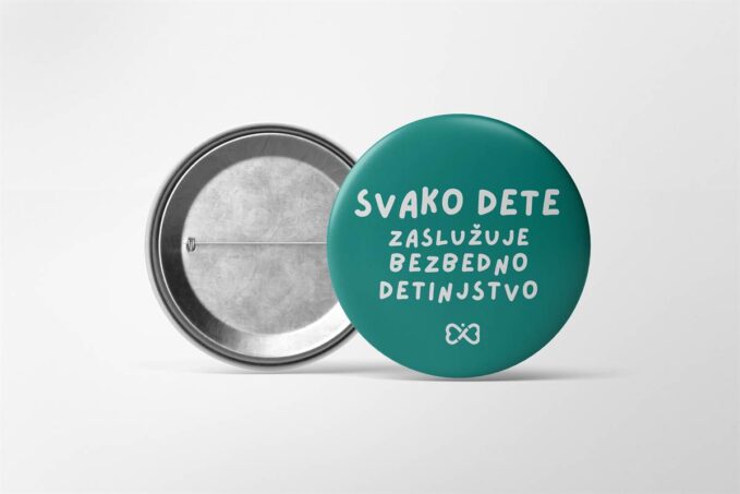 Bedž “Svako dete zaslužuje bezbedno detinjstvo” tirkiz